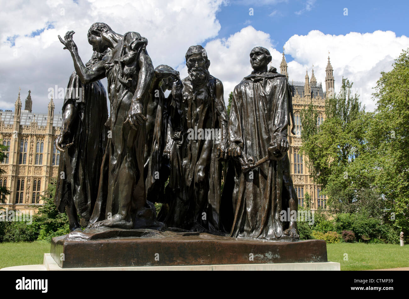 I Borghesi di Calais statua di Auguste Rodin, Torre di Victoria Gardens, Palazzo di Westminster. Foto Stock