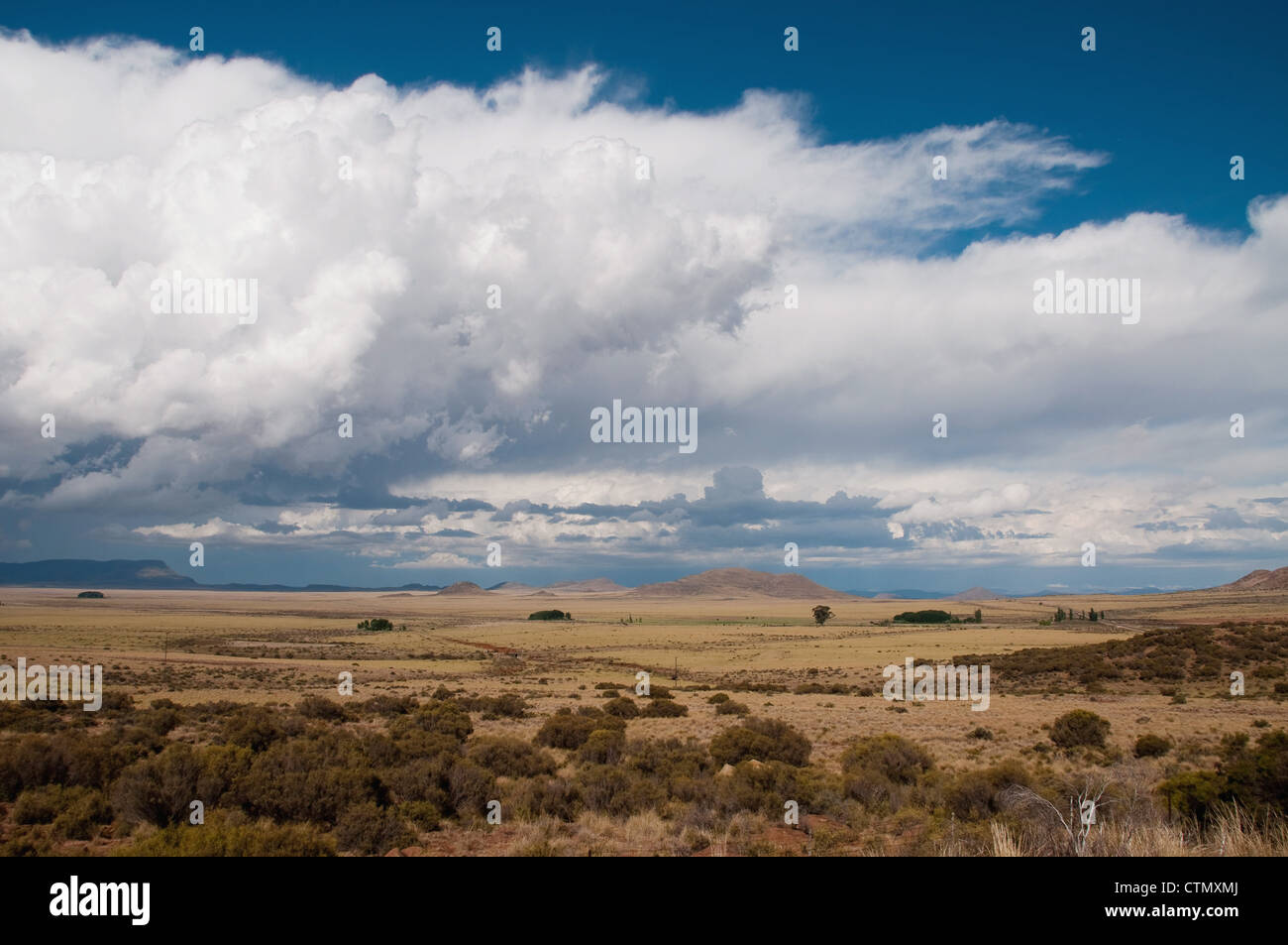 Nuvole paesaggio vicino a Bloemfontein, stato libero, Sud Africa Foto Stock