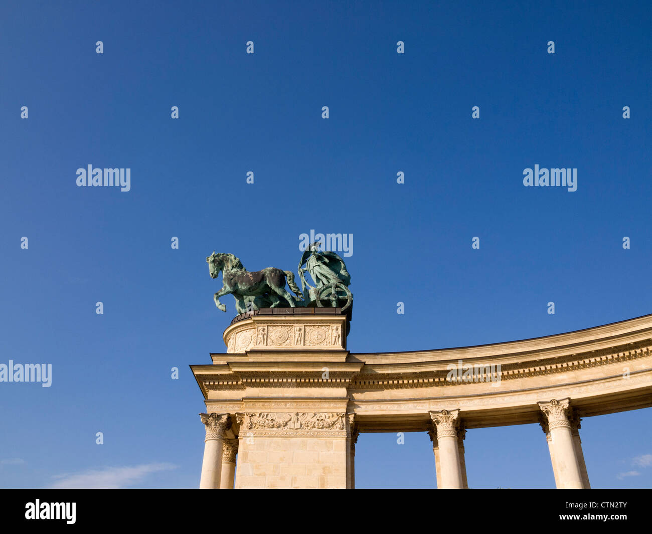 Piazza degli Eroi (Hősök tere) di Budapest, Ungheria, Europa orientale Foto Stock