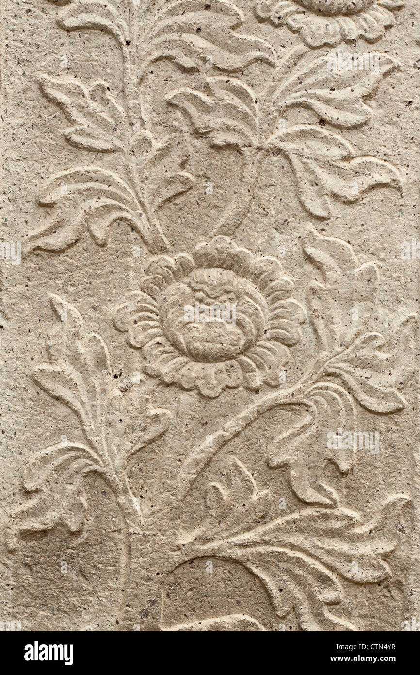 Sculture in pietra di fiori e di lunga durata e bellezza senza tempo. Foto Stock