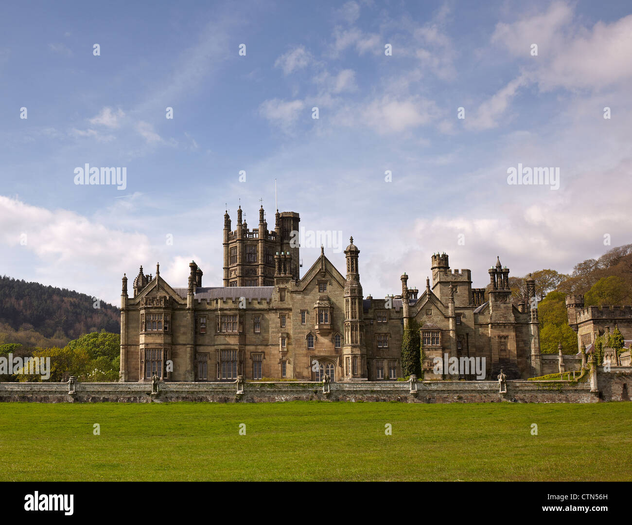 Margam Castle, Margam Park, Port Talbot, Wales, Regno Unito Foto Stock