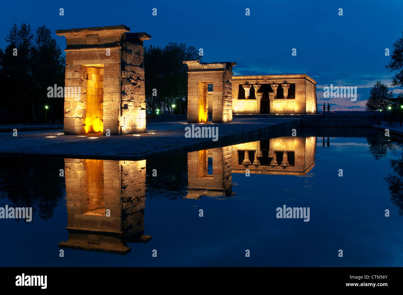 Il tempio di Debod, uno dei monumenti più visitati in Madrid Foto Stock