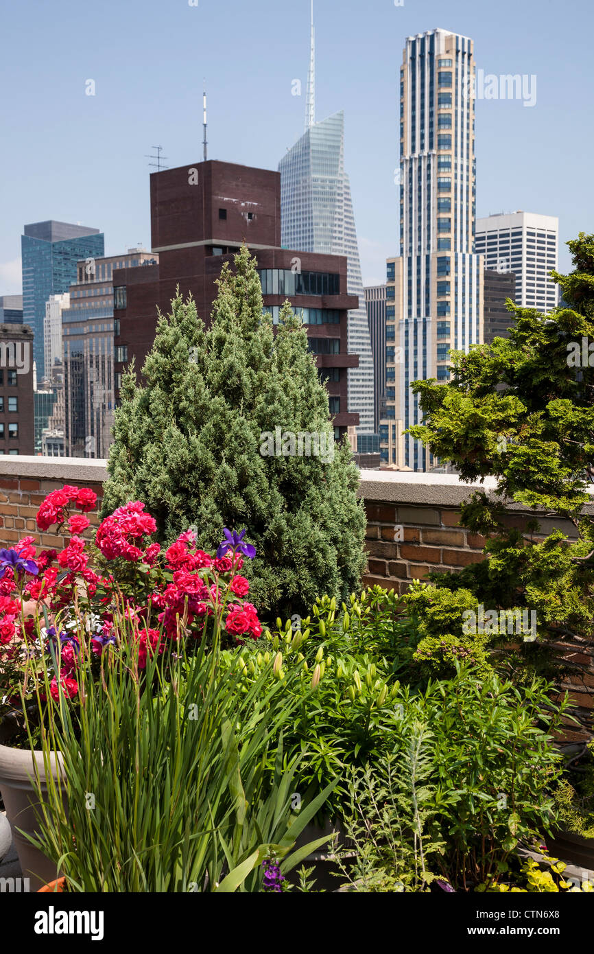 Urban Giardino con Terrazza Panoramica, NYC Foto Stock