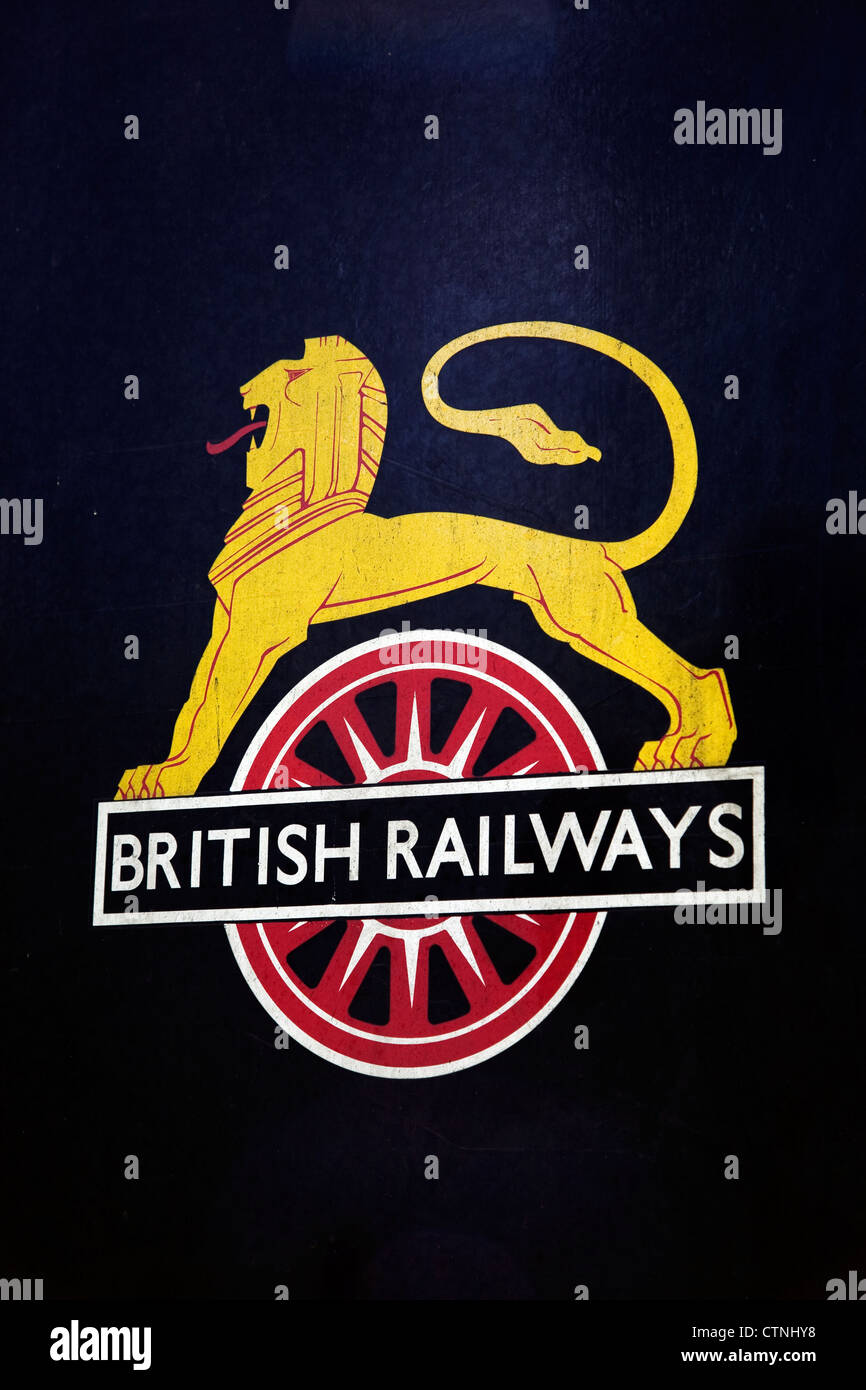 Vecchio British Railways Logo, linea di crescione, metà Hants Railway Foto Stock