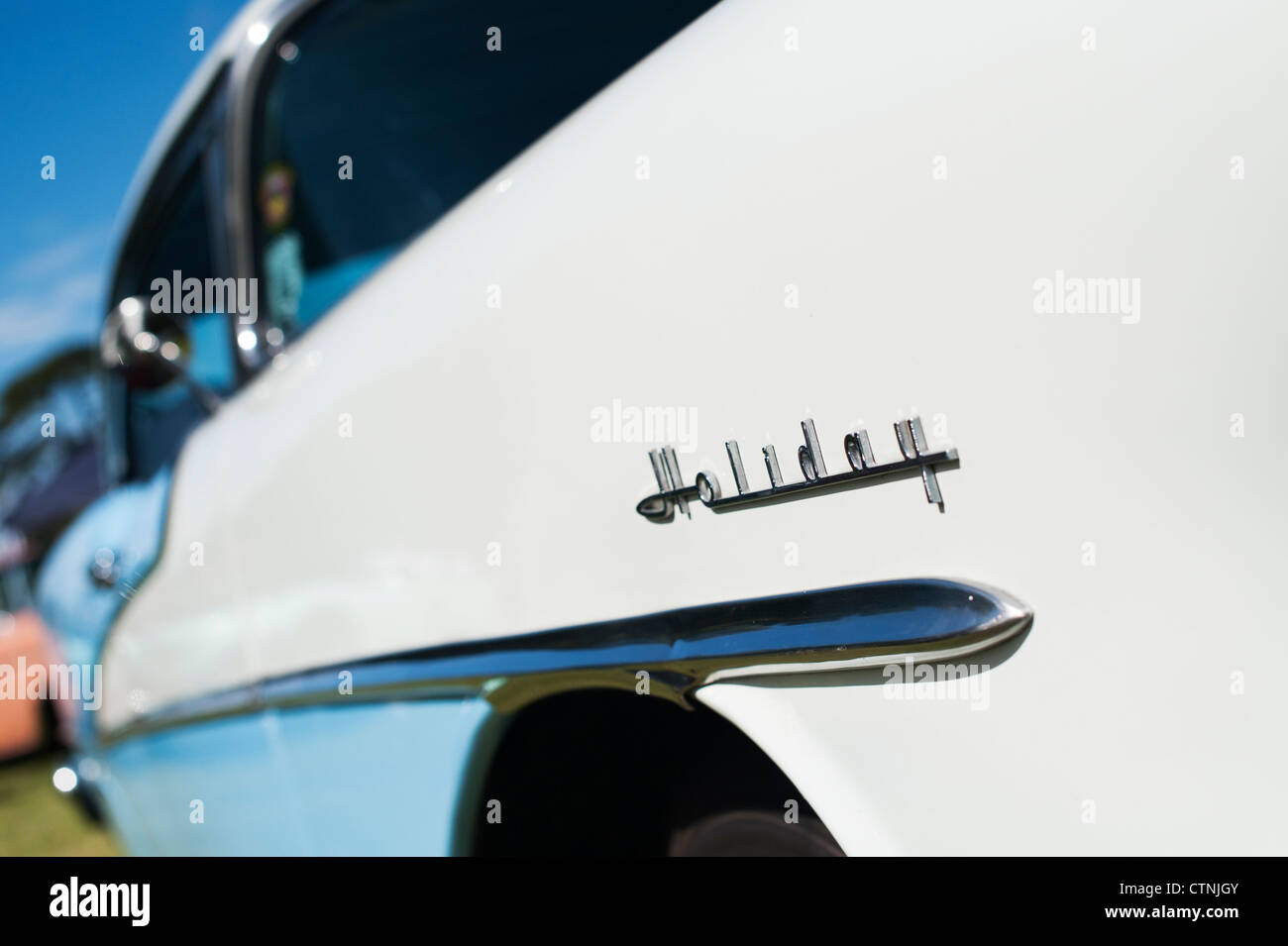 Nel 1955 la Oldsmobile Holiday 98 coupe dettaglio. Classic American car Foto Stock