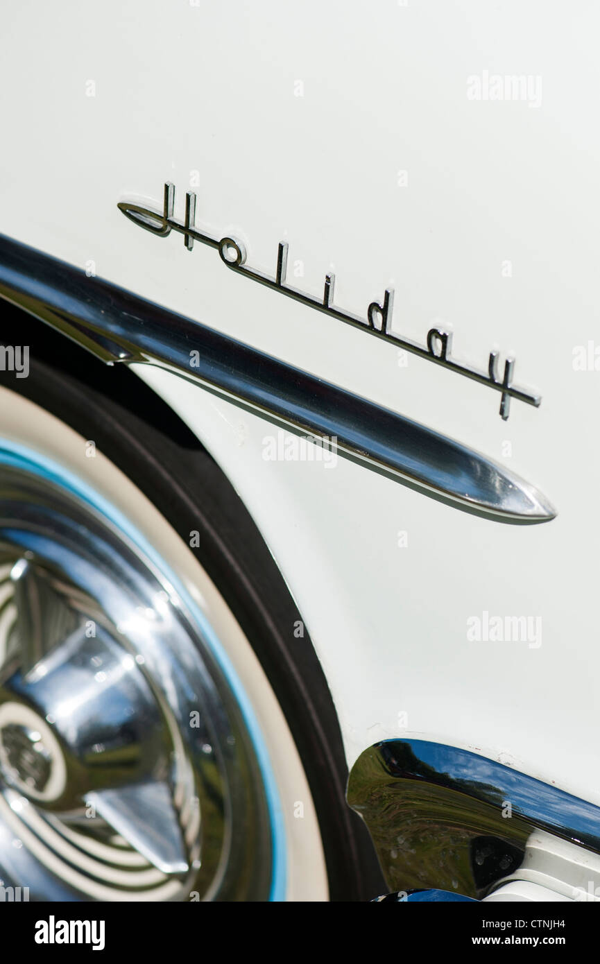 Nel 1955 la Oldsmobile Holiday 98 coupe dettaglio. Classic American car Foto Stock