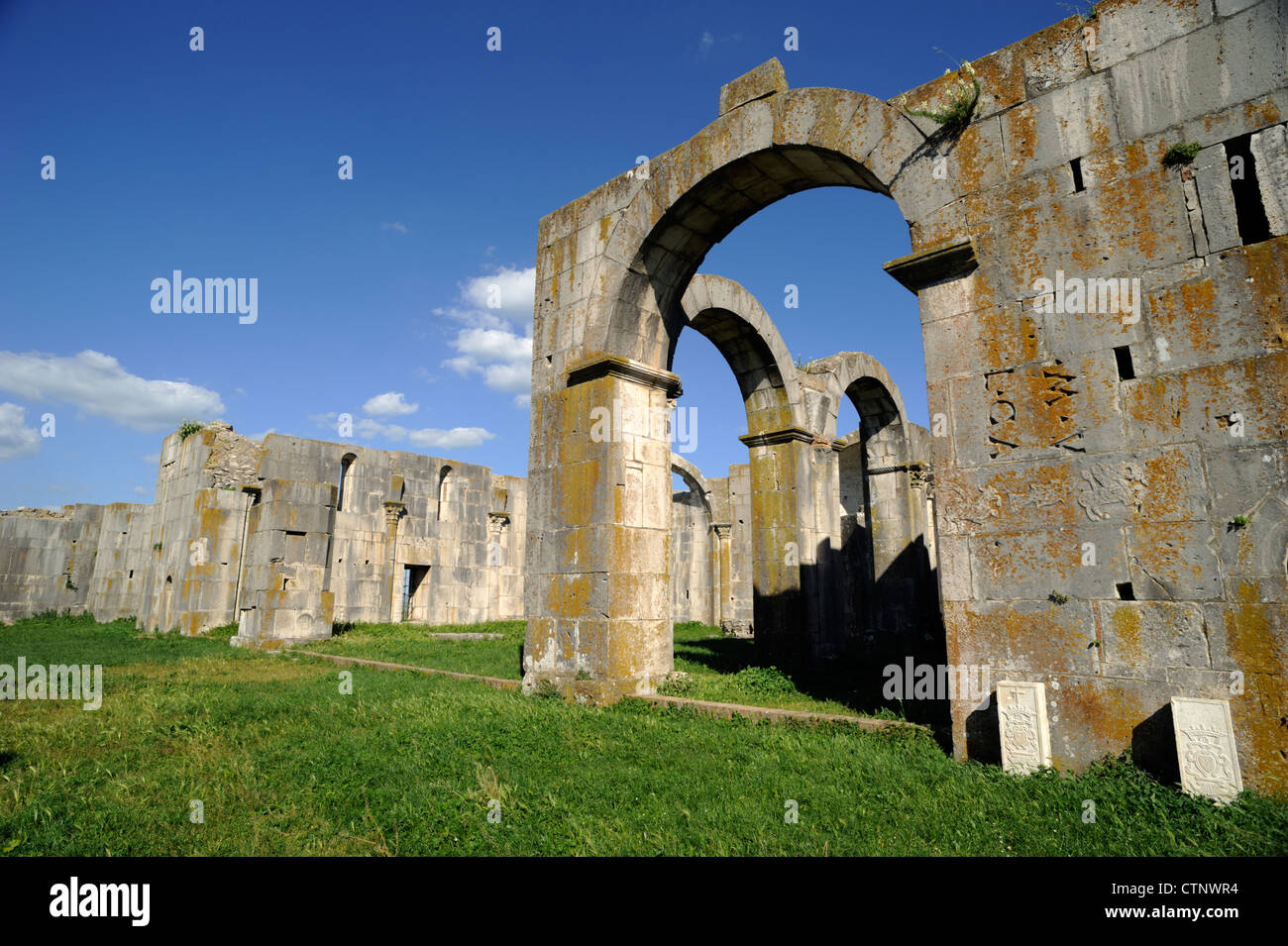 Italia, Basilicata, venosa, parco archeologico, rovine della chiesa medievale Foto Stock