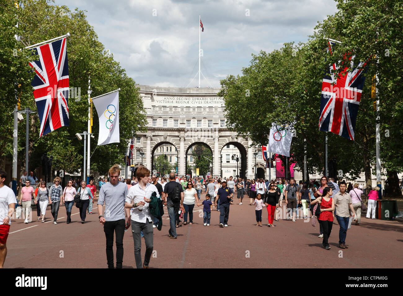 Londra 2012 Giochi Olimpici luogo di ritrovo per gli uomini il ciclismo su strada corsa sul Mall, London, England, Regno Unito Foto Stock