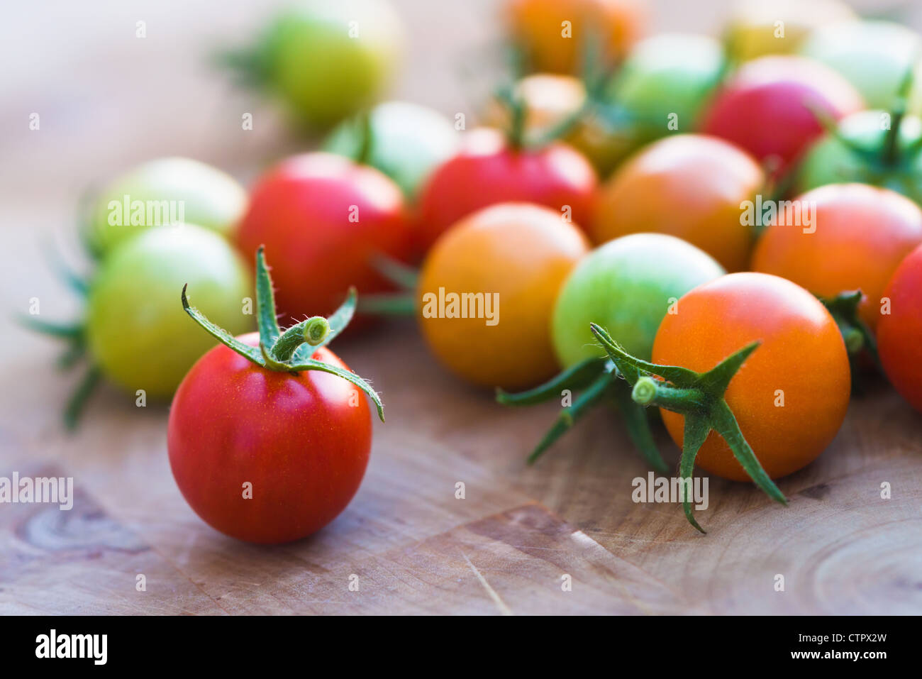 Questa è un immagine di pomodori ciliegini Foto Stock