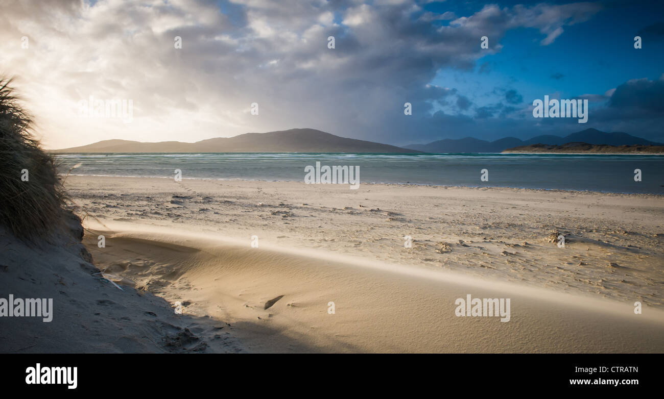 Isola di Taransay, da Seilebost, Isle of Harris, Scozia Foto Stock