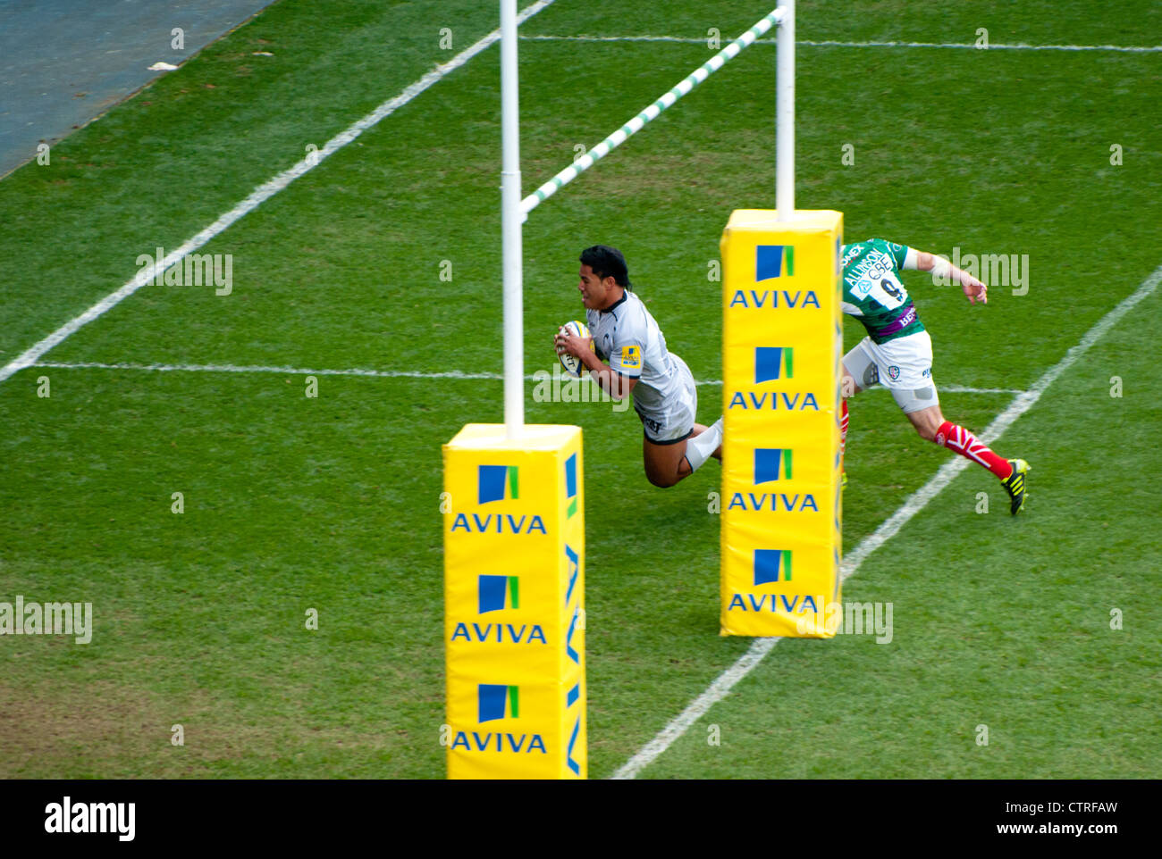 Una prova di rugby ha segnato dal Leicester Tigers a medeski stadium, lettura Foto Stock