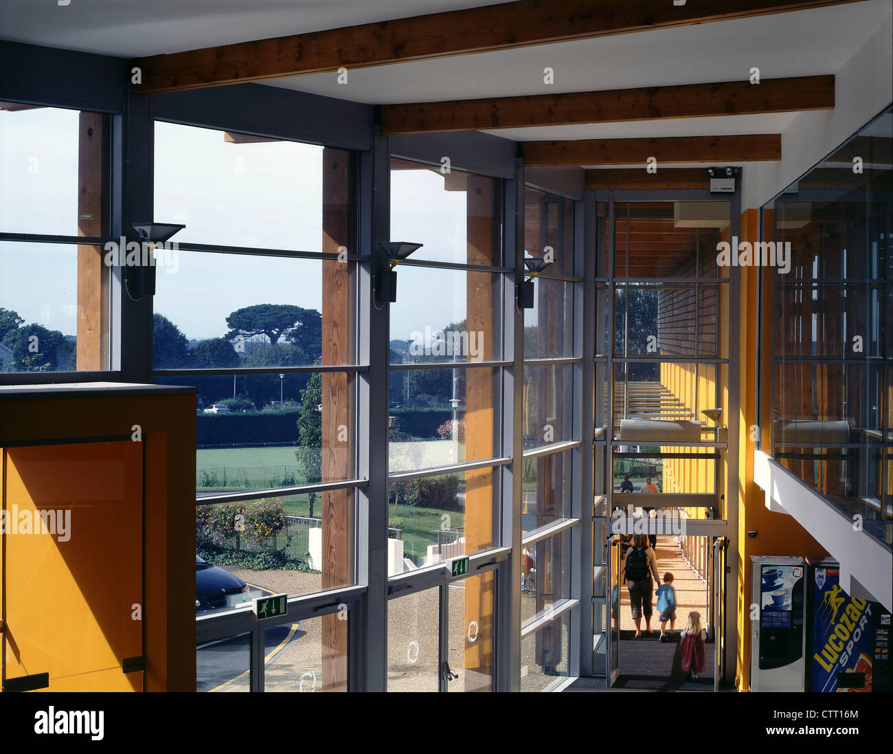 Beaulejour centro sportivo ist piano vista di ingresso Foto Stock