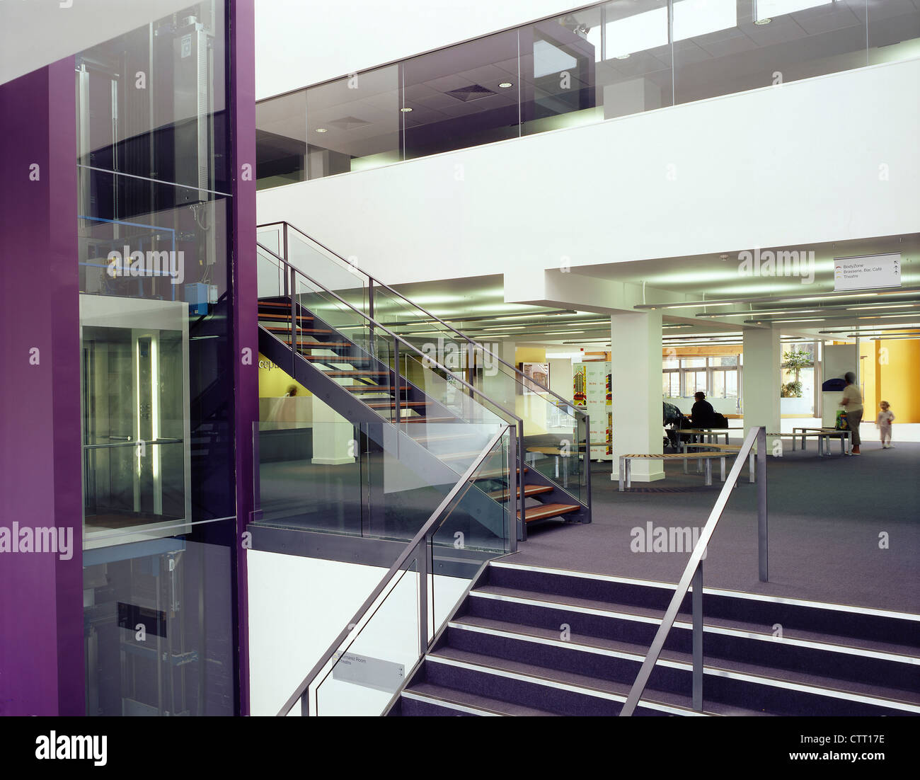 Beaulejour sports center view alla reception con albero di sollevamento Foto Stock