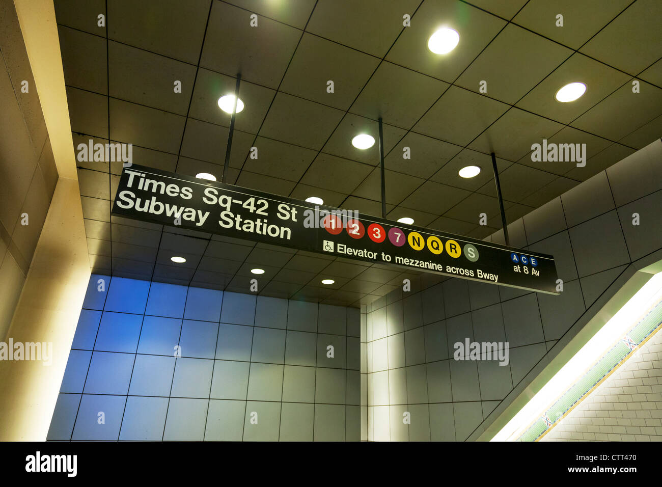 Times Square 42 Street Subway Station entrata segno New York City, Manhattan Foto Stock