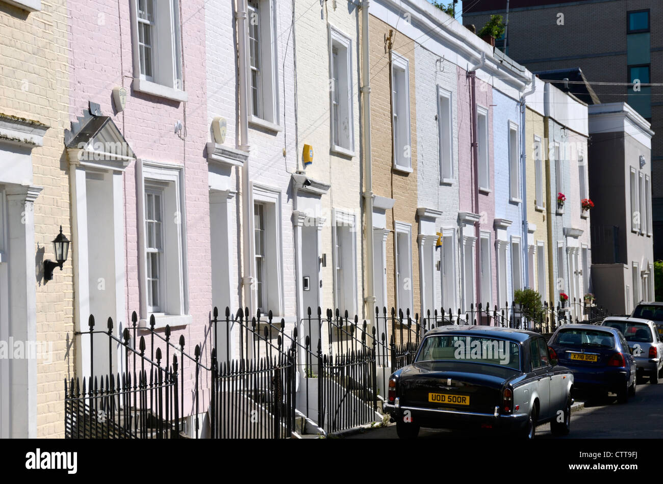 Case in via di fatturazione off Fulham Road, Fulham, Londra, Regno Unito Foto Stock