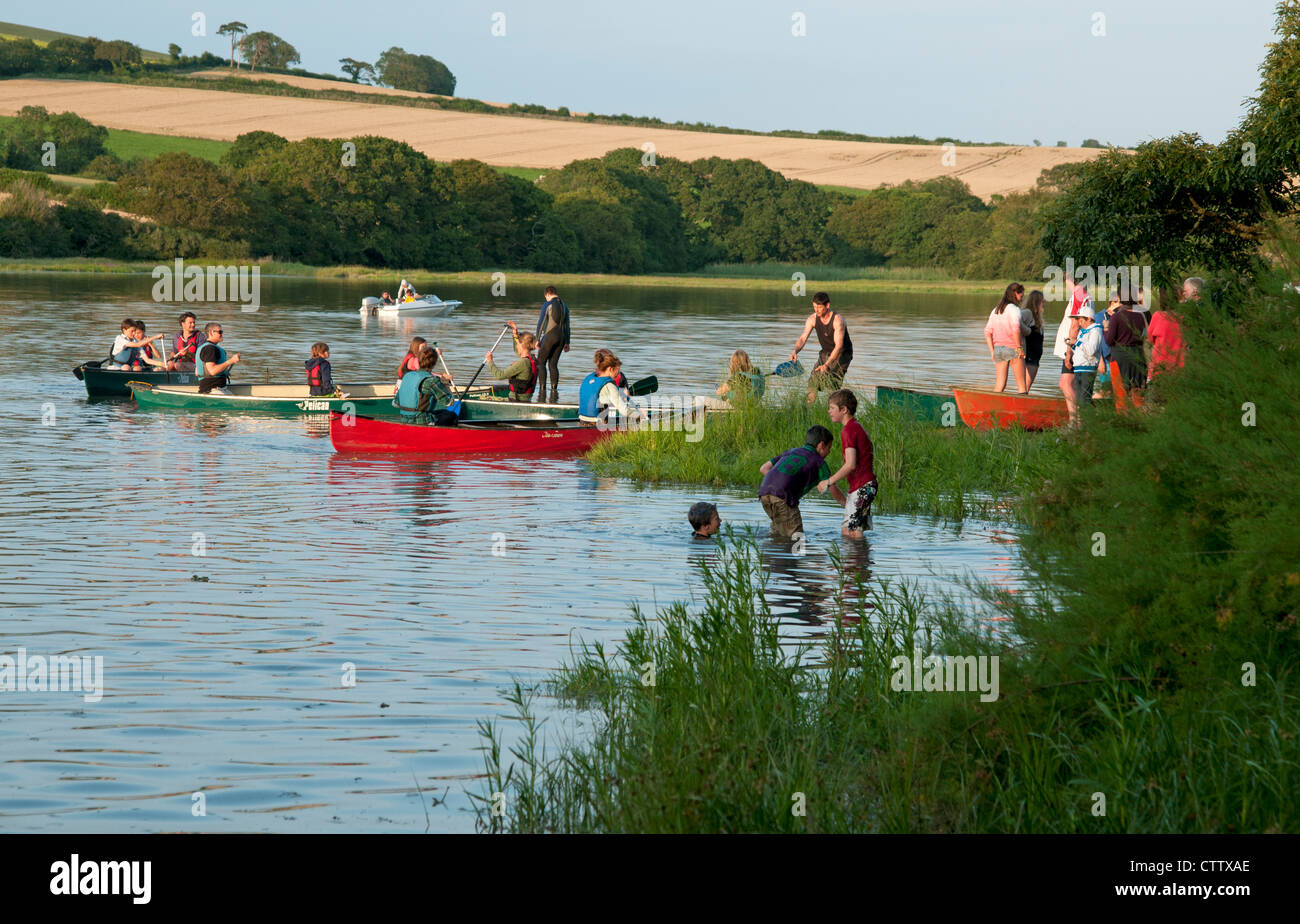 Canoa al porto Eliot festival letterario San tedeschi Cornwall Regno Unito Foto Stock