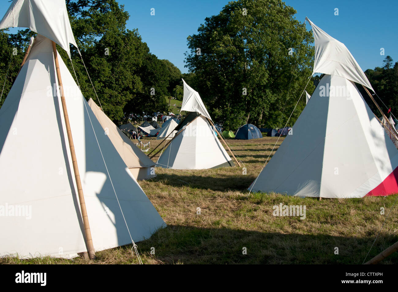 Teepee tende al porto Eliot festival letterario San tedeschi Cornwall Regno Unito Foto Stock