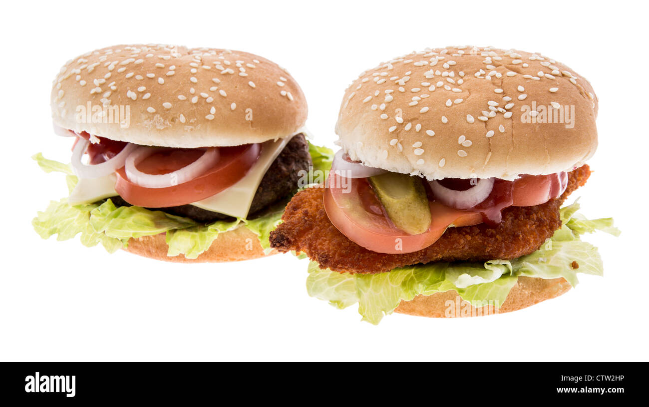 Cheeseburger e Chickenburger isolati su sfondo bianco Foto Stock