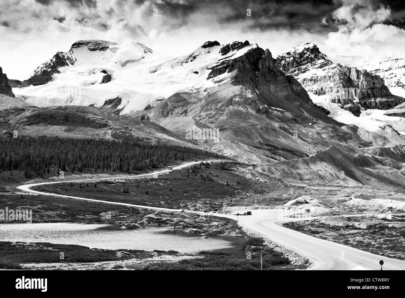 Il Ghiacciaio Athabasca è il più visitato ghiacciaio sul nord del continente americano. Foto Stock