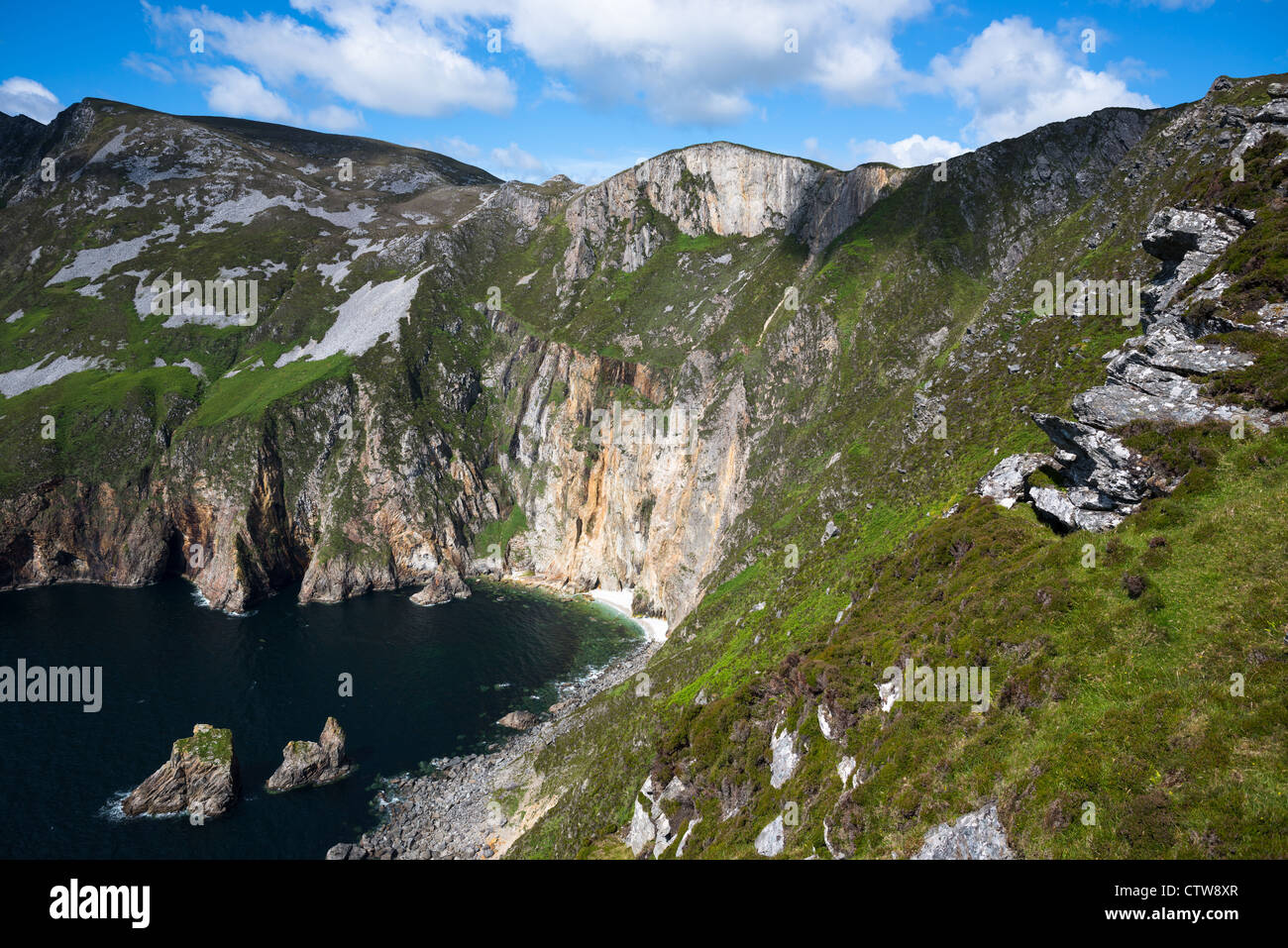 Slieve League cliffs, sulla costa occidentale di Donegal, Repubblica di Irlanda. Foto Stock
