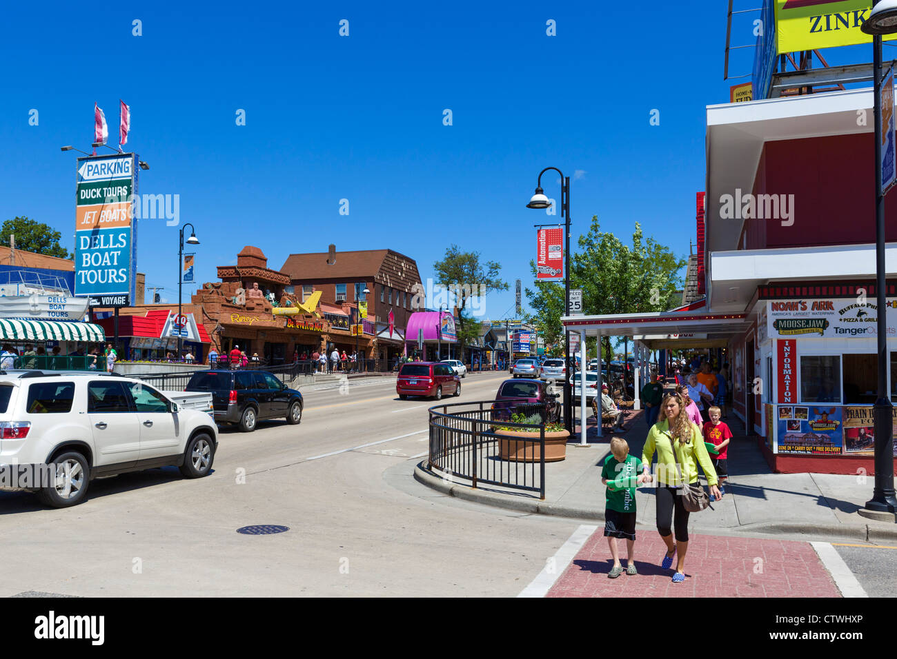 Broadway (via principale) nella famosa località di Wisconsin Dells, Wisconsin, STATI UNITI D'AMERICA Foto Stock
