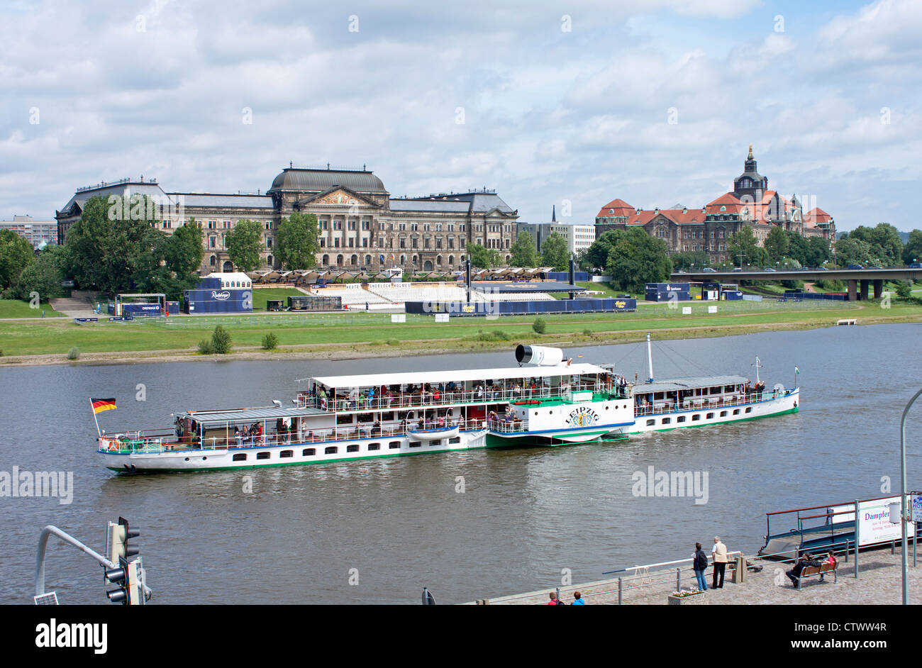 Battello a vapore sul Fiume Elba a Dresda, Sassonia, Germania Foto Stock