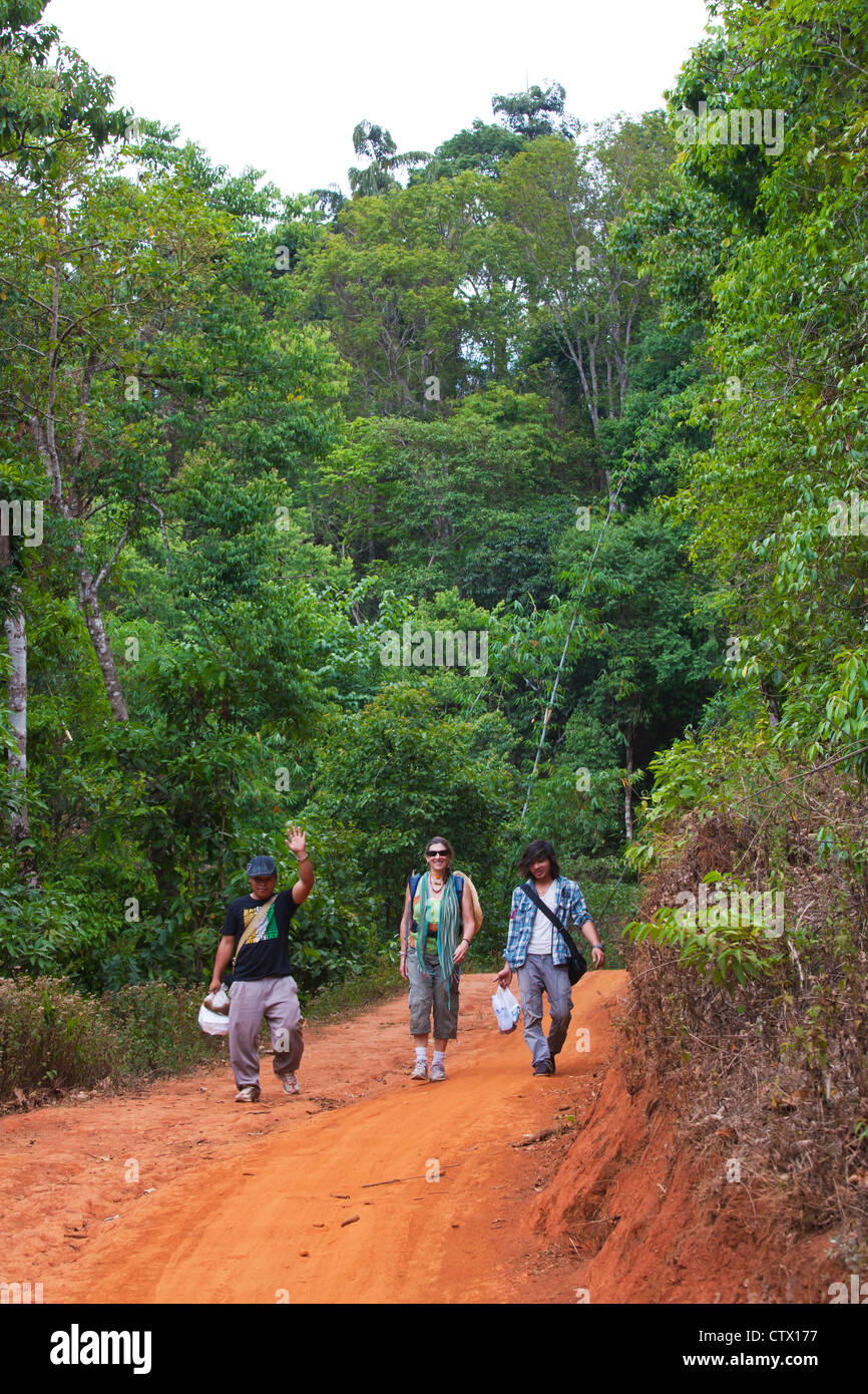 Tribù della collina di trekking AKAH, ANN SHAN e villaggi - KENGTUNG o KYAINGTONG - MYANMAR MR Foto Stock