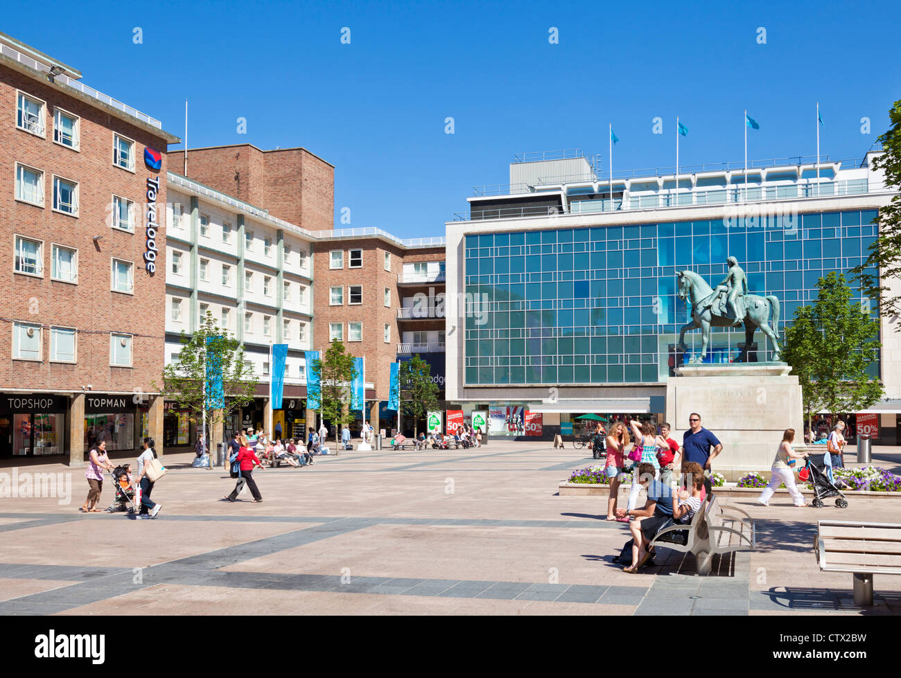 Broadgate con Lady Godiver statua Coventry City Centre West Midlands Warwickshire England Regno Unito GB EU Europe Foto Stock