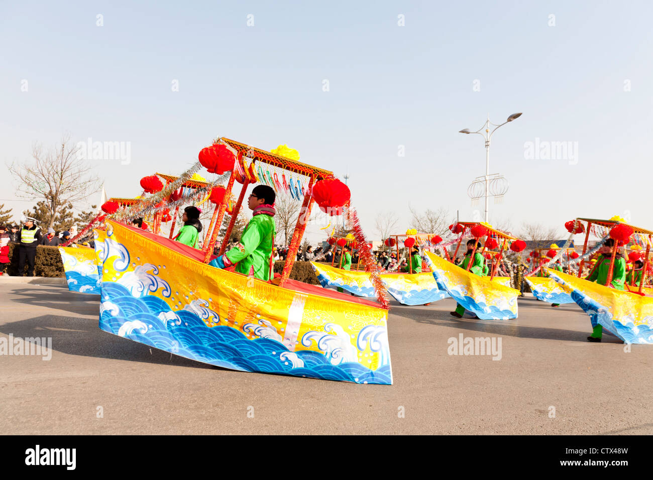 Yu County, nella provincia di Hebei, Cina - 5 febbraio 2012: Il popolo cinese ha celebrato la festa di primavera. Foto Stock