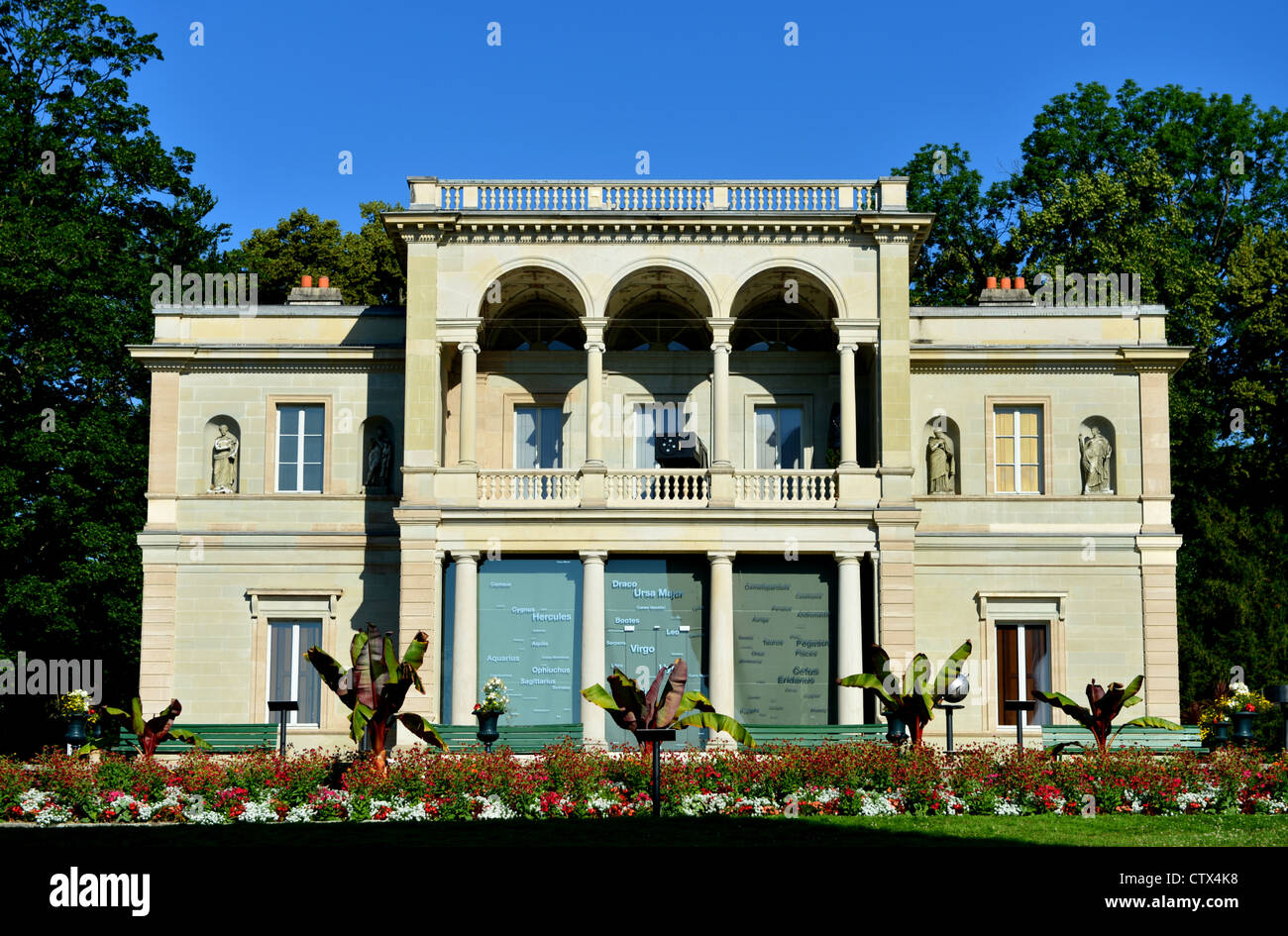 Villa Bartholoni, che ospita il Museo di Storia della Scienza, parco La Perle du Lac, Ginevra, Svizzera Foto Stock