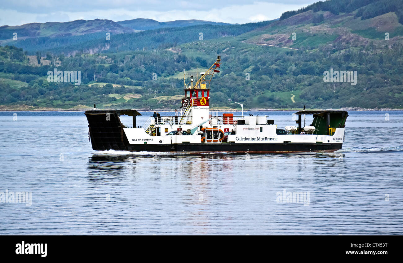 Traghetto CalMac Isle of Cumbrae dirigendosi verso Tarbert su Kintyre da Portavadie in Argyll and Bute Scozia Scotland Foto Stock