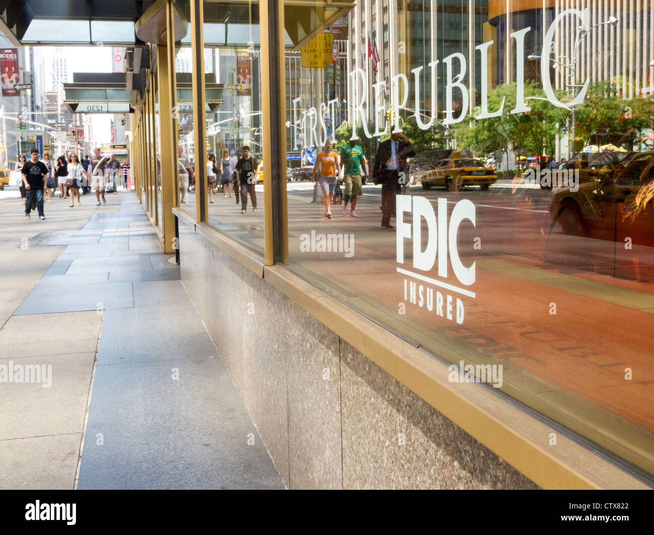 FDIC assicurato, prima repubblica filiale di banca, 6th Avenue, New York Foto Stock