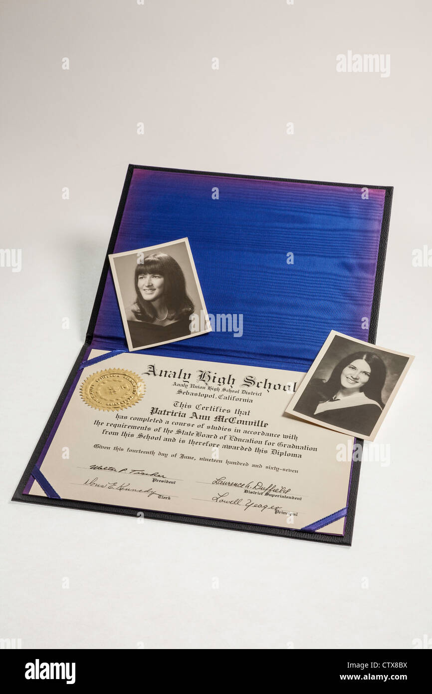 1967 Diploma e laurea Immagini Still Life Foto Stock