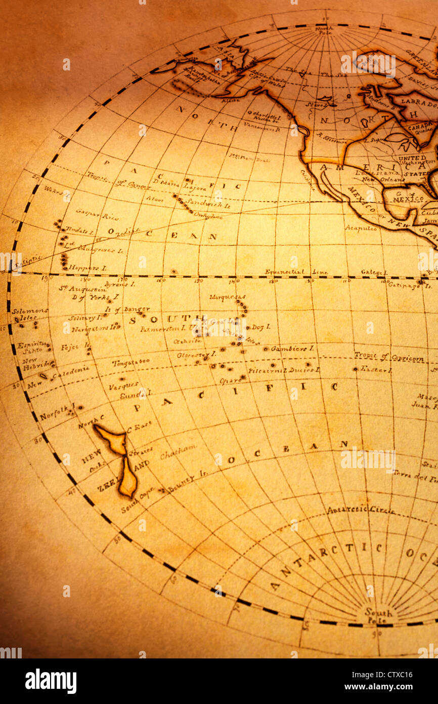 Una parte della vecchia mappa del mondo, mostrando Oceano Pacifico del Sud e Nuova Zelanda. La messa a fuoco è su Pacific Foto Stock
