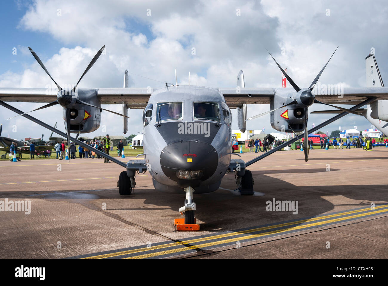 Vista frontale di un Antonov-28 aeromobile sul display statico a RAF Fairford Foto Stock