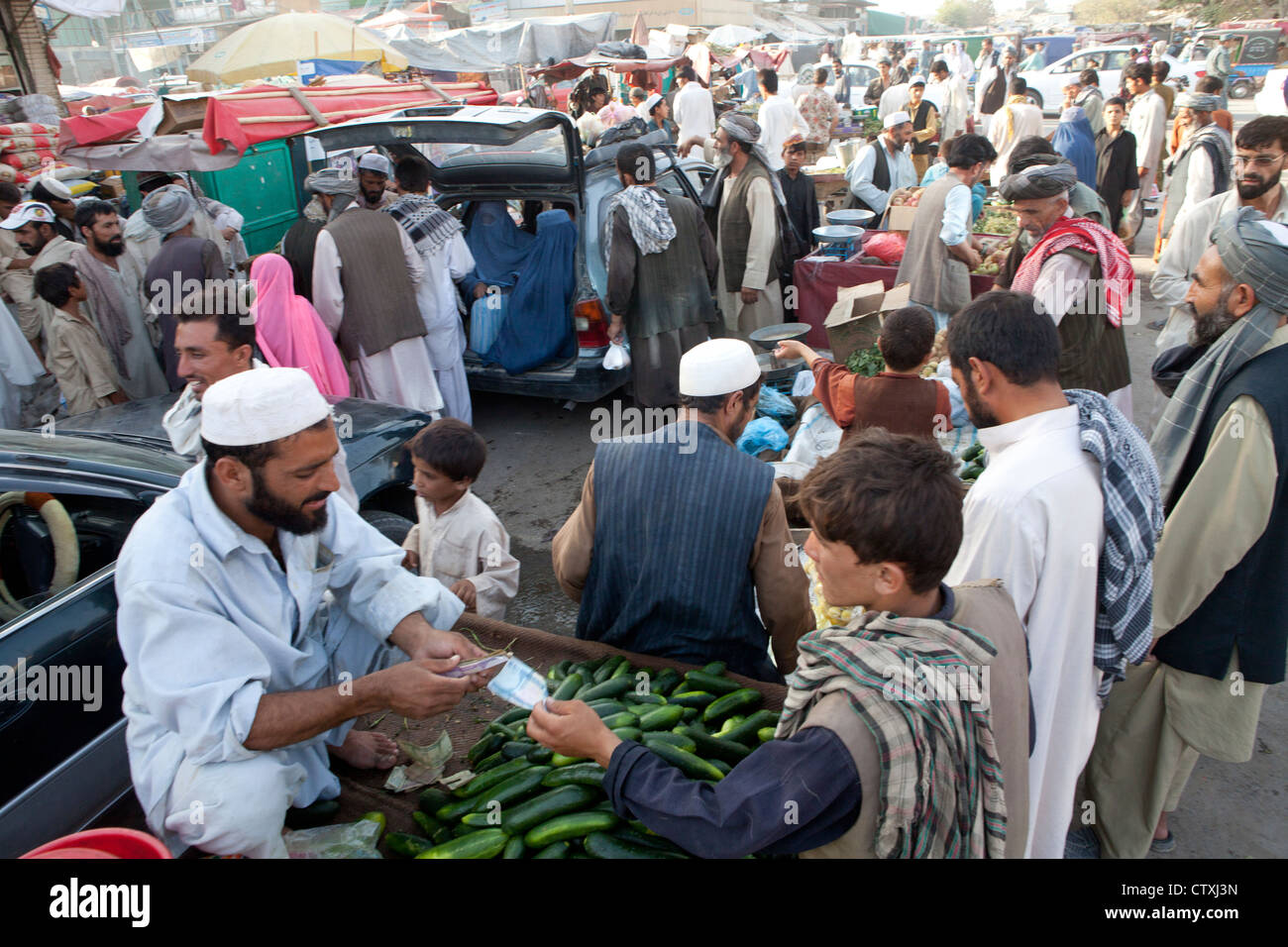 Kunduz bazaar, Afghanistan Foto Stock
