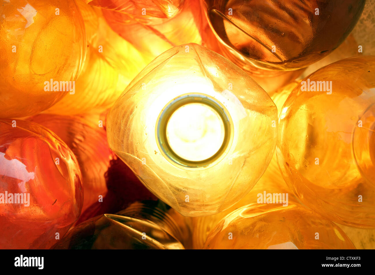 Polietilene tereftalato di bottiglie in plastica Foto Stock