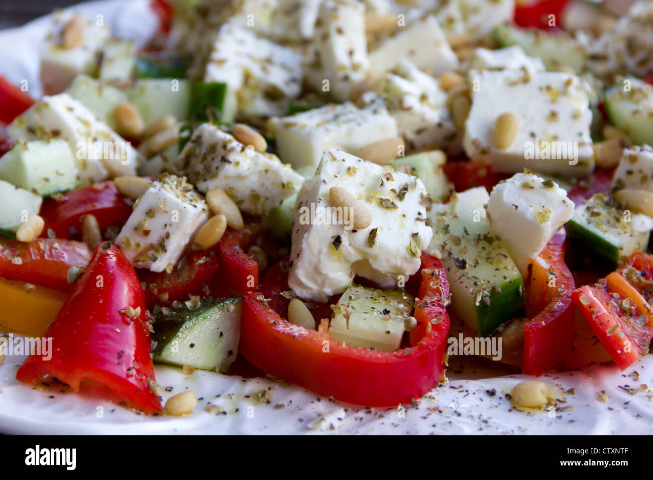 Primo piano di una feta e insalata di pepe Foto Stock