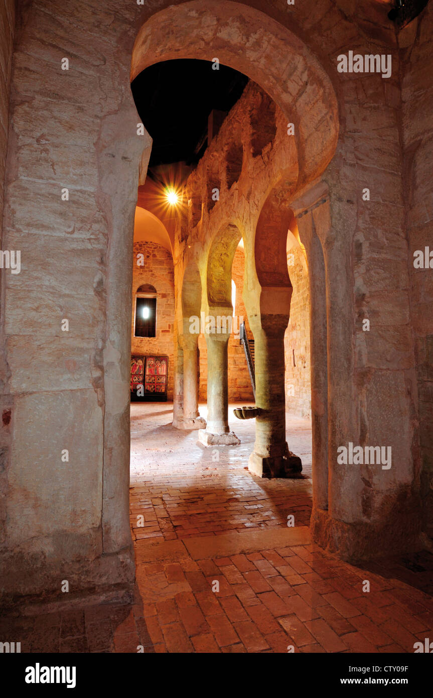 In Spagna, La Rioja: Mozarabo hall del monastero di Suso a San Millan de la Cogolla Foto Stock