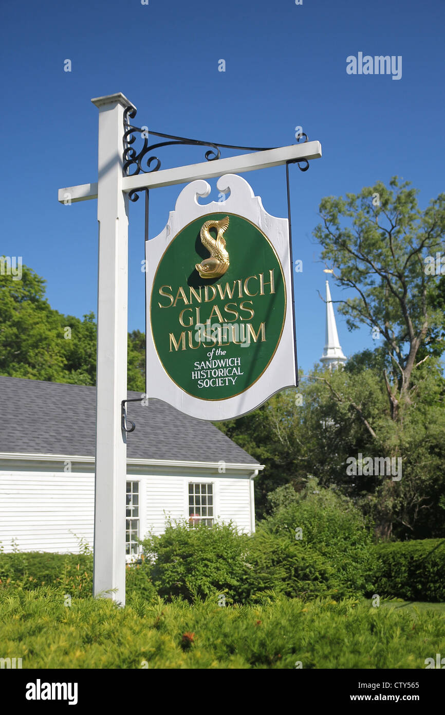 Segno per i Sandwich Glass Museum, nella città di sandwich, Cape Cod, Massachusetts Foto Stock