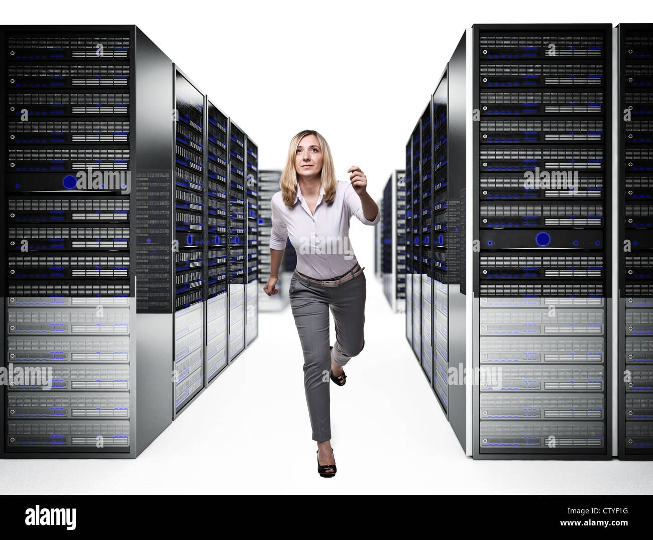 Esecuzione di una donna in 3d del centro dati Foto Stock