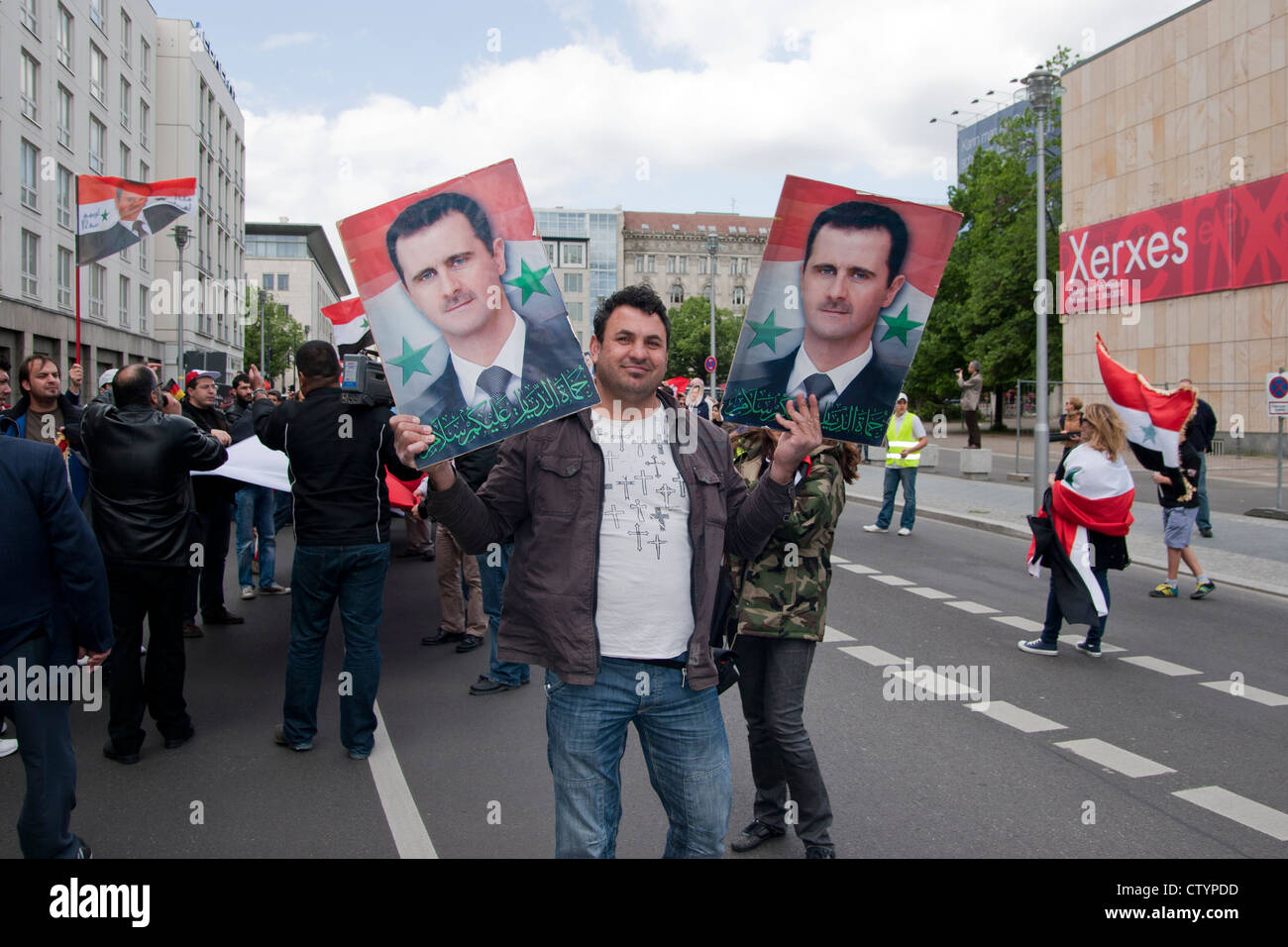 Pro Assad manifestazione a Berlino, Germania. Foto Stock