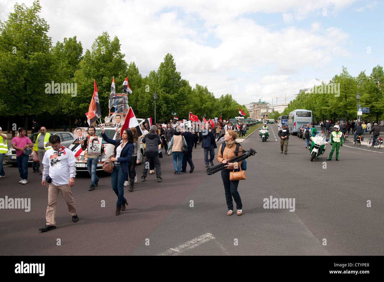 Pro Assad manifestazione a Berlino, Germania. Foto Stock