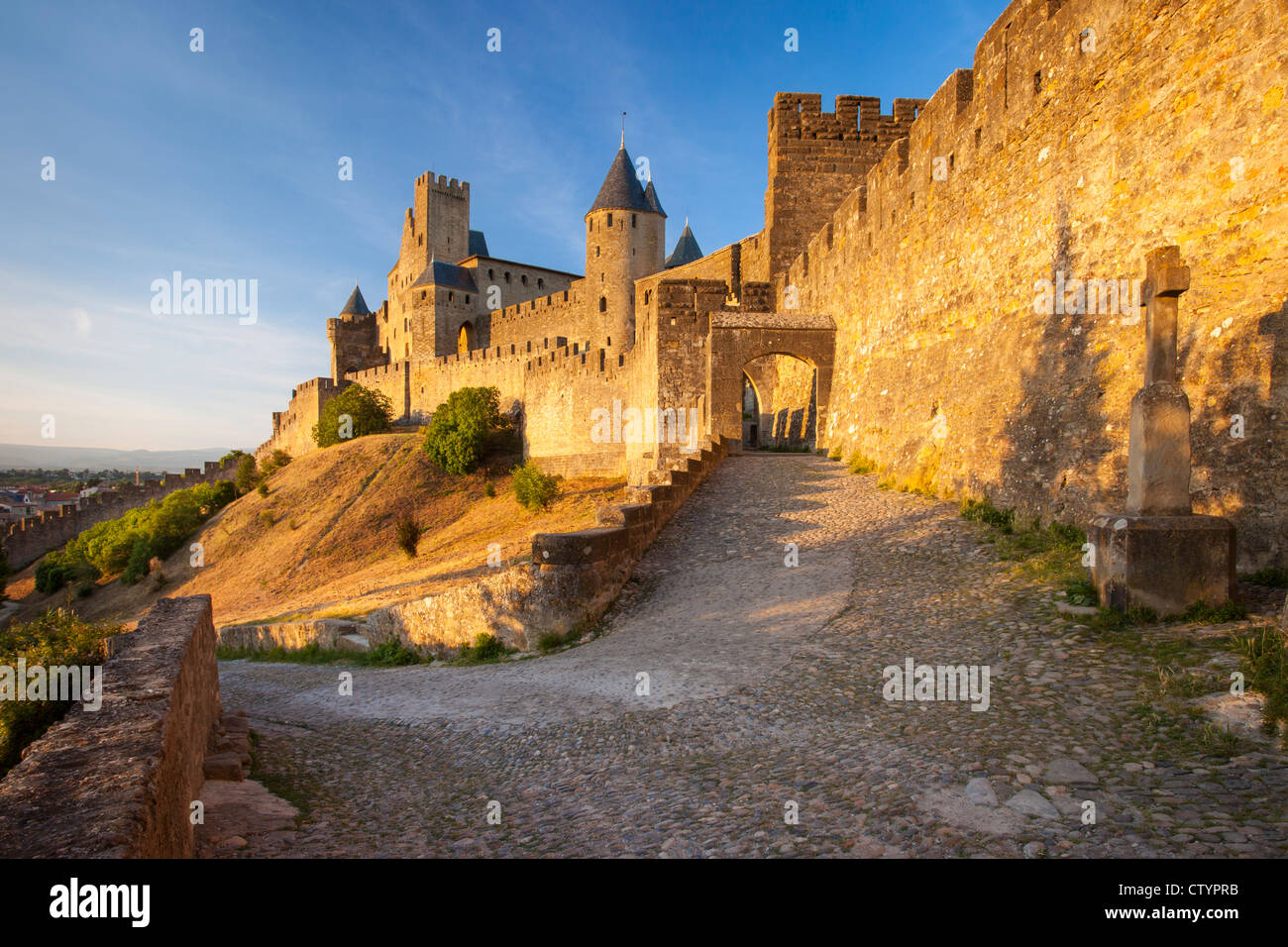 Ingresso alla città medievale di Carcassonne, Occitanie, Francia Foto Stock