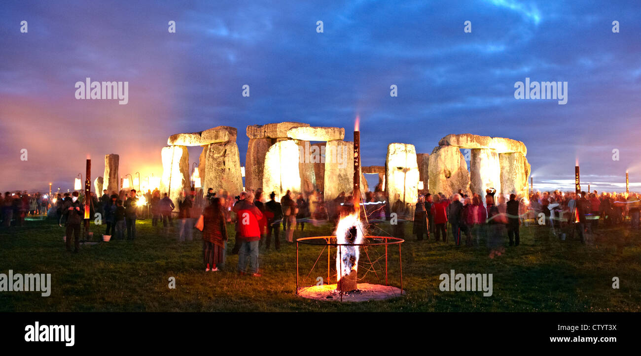 Il Giardino di fuoco Stonehenge REGNO UNITO Foto Stock