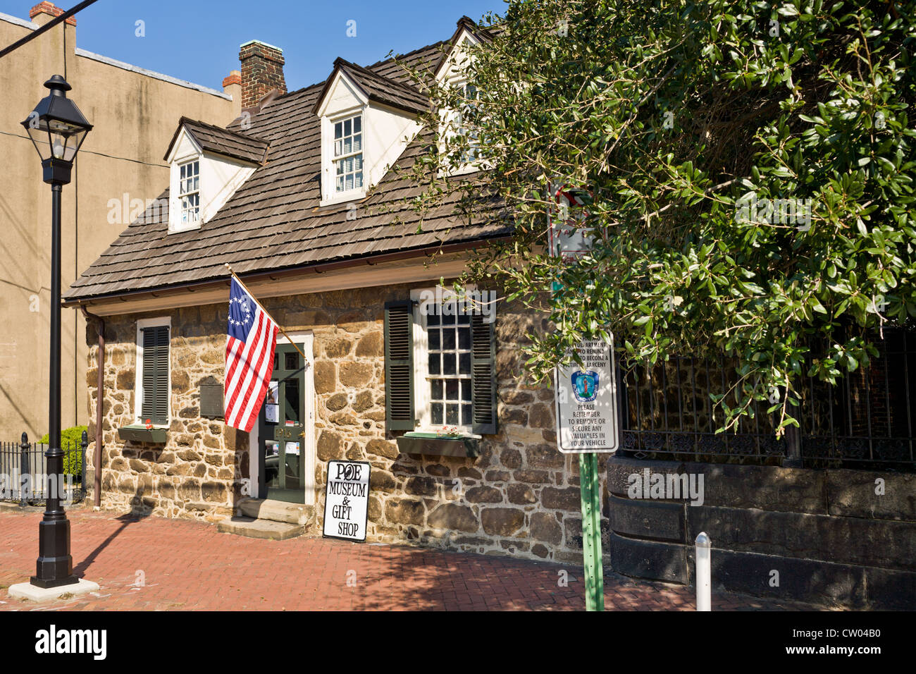 Più antica casa nel centro di Richmond, Virginia, 1737, fondo Shockoe, serve come Edgar Allan Poe Museum Foto Stock