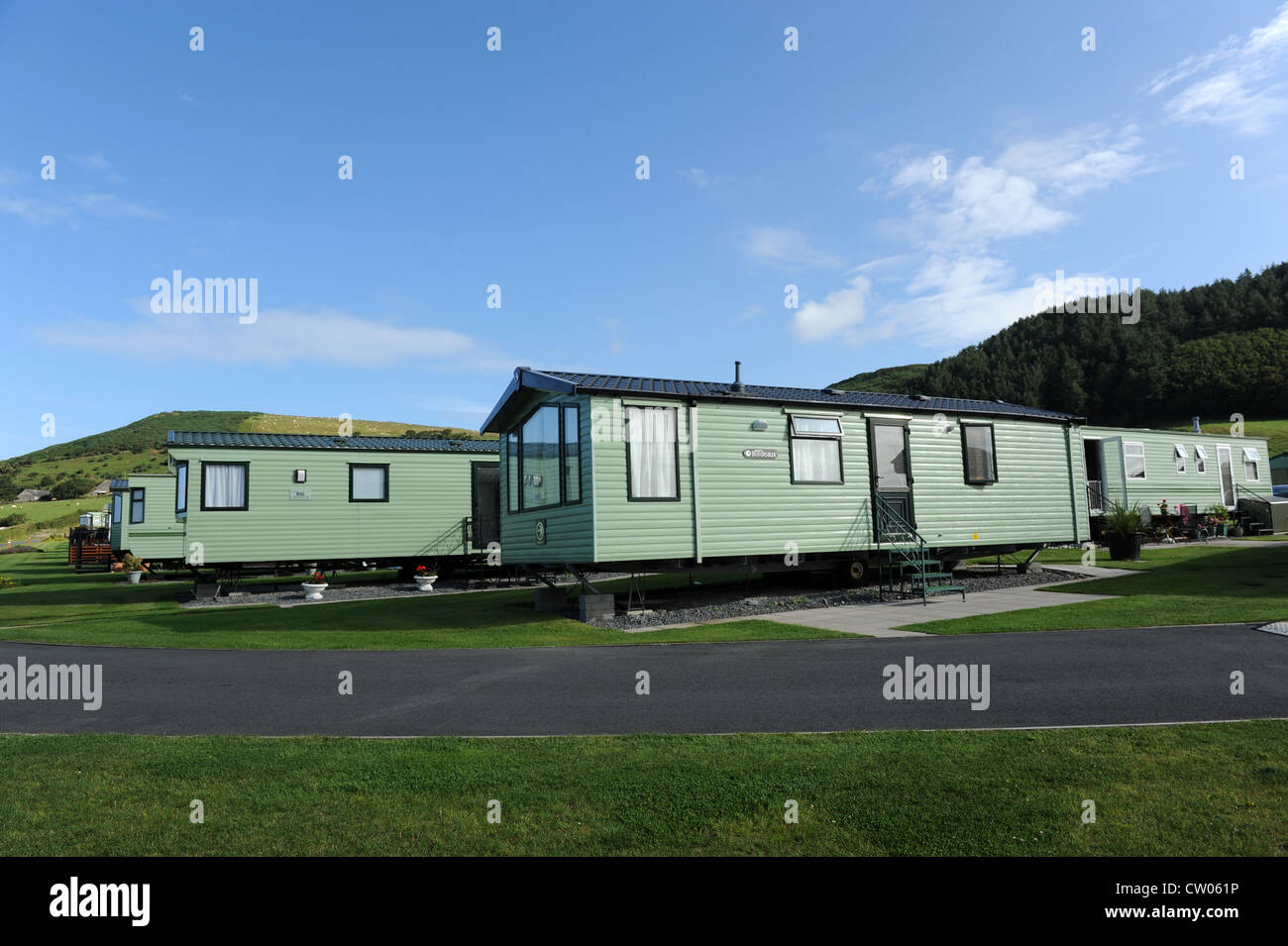 Mobile Holiday home Park at Clarach Bay in Wales UK. Mobile Holiday home homes static caravan caravan site Welsh Britain UK Foto Stock