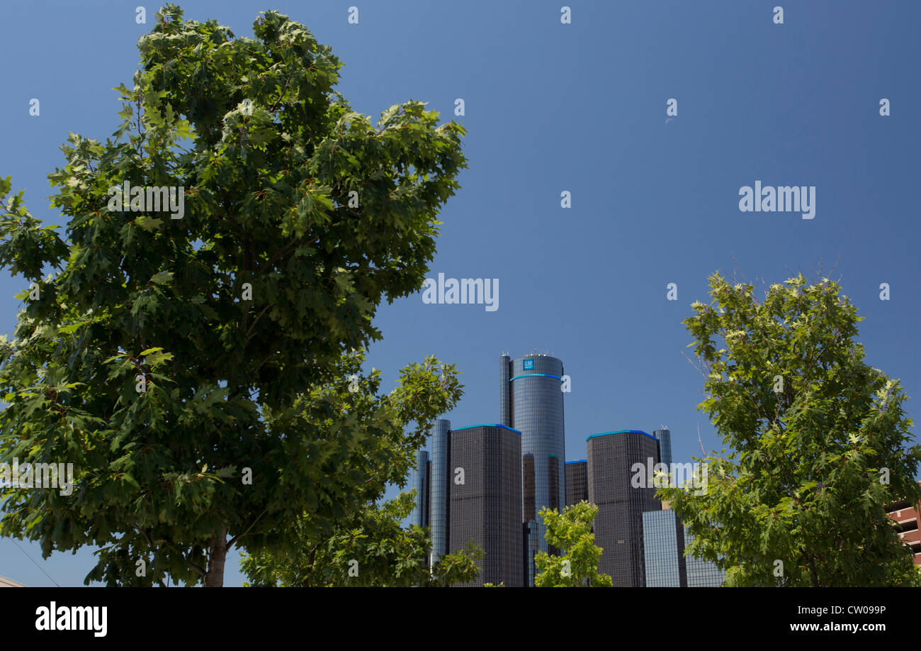 Detroit, Michigan - General Motors sede nel centro del Rinascimento. La torre centrale è un Hotel Marriott. Foto Stock