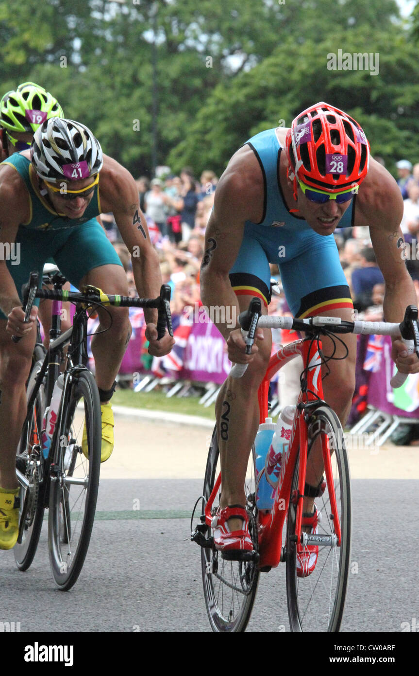 Simon de Cuyper Belgio uomini Olimpiadi di Londra 2012 triathlon bike race Foto Stock