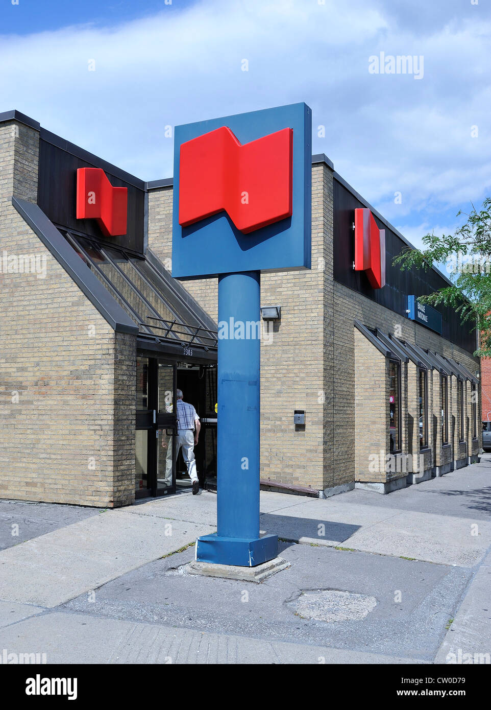 Una banca nazionale del Canada in ingresso è stato fotografato a Montreal il 8 agosto 2012. La NBC è la sesta principale banca in Canada con Foto Stock